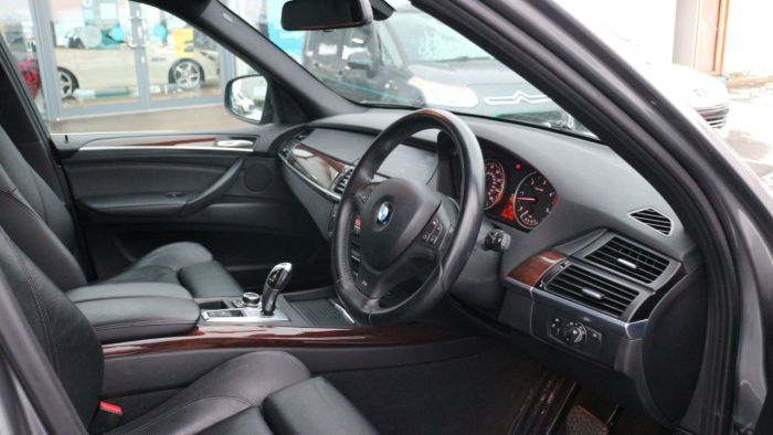 BMW X5 3.0 XDRIVE40D M SPORT 5d 302 BHP All Terrain Diesel GREY