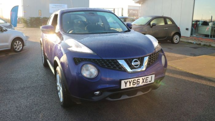 Nissan Juke 1.2 N-CONNECTA DIG-T 5d 115 BHP Hatchback Petrol BLUE