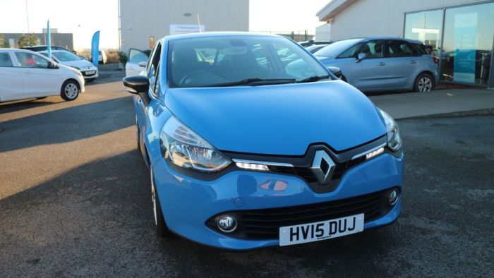 Renault Clio 1.1 DYNAMIQUE MEDIANAV 5d 75 BHP Hatchback Petrol BLUE