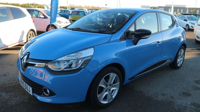 Renault Clio 1.1 DYNAMIQUE MEDIANAV 5d 75 BHP Hatchback Petrol BLUE