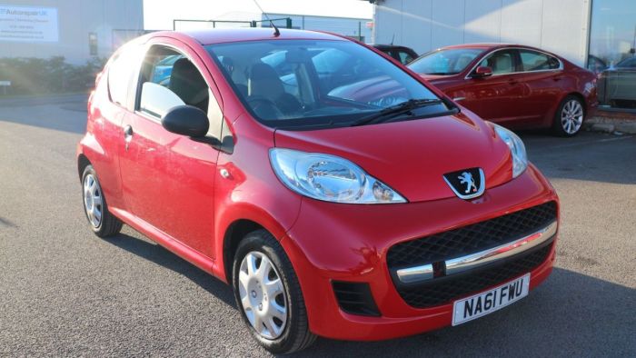 Peugeot 107 1.0 URBAN LITE 3d 68 BHP Hatchback Petrol RED