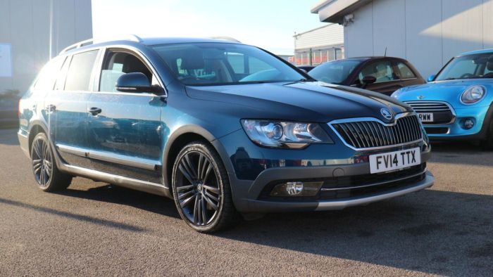 Skoda Superb 2.0 TOUR DE FRANCE TDI CR 5d 138 BHP Estate Diesel BLUE