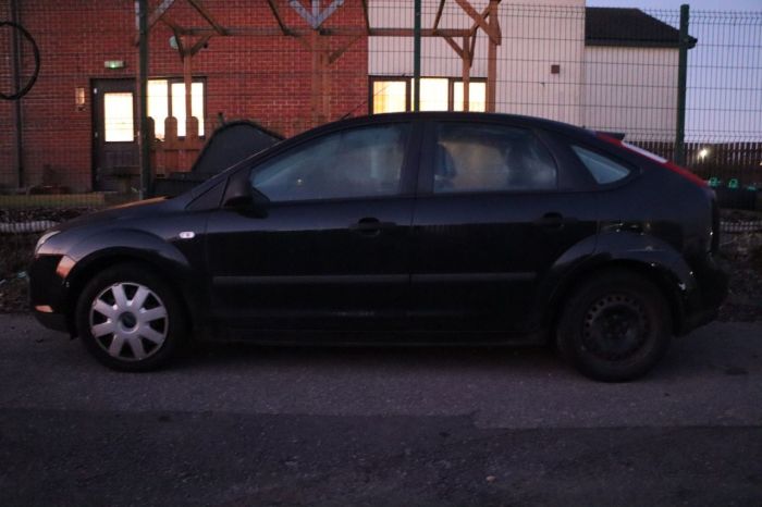 Ford Focus 1.6 LX 5d 100 BHP Hatchback Petrol BLACK