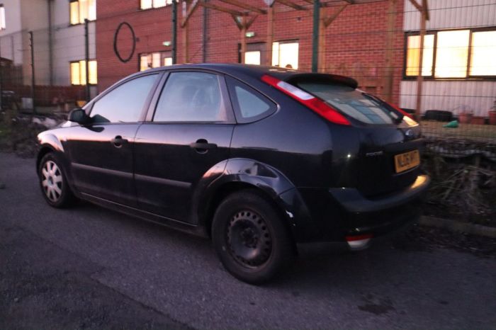 Ford Focus 1.6 LX 5d 100 BHP Hatchback Petrol BLACK