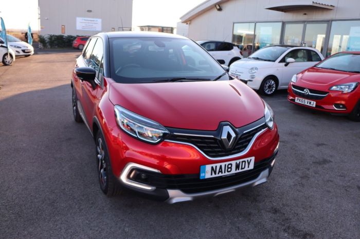 Renault Captur 1.5 DYNAMIQUE S NAV DCI 5d 110 BHP Hatchback Diesel RED/BLACK