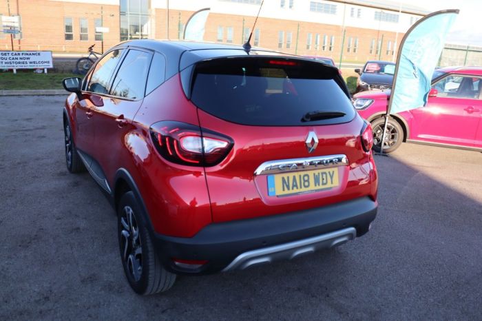 Renault Captur 1.5 DYNAMIQUE S NAV DCI 5d 110 BHP Hatchback Diesel RED/BLACK