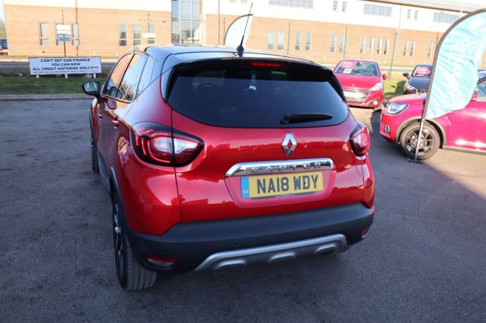 Renault Captur 1.5 DYNAMIQUE S NAV DCI 5d 110 BHP Hatchback Diesel RED/BLACK