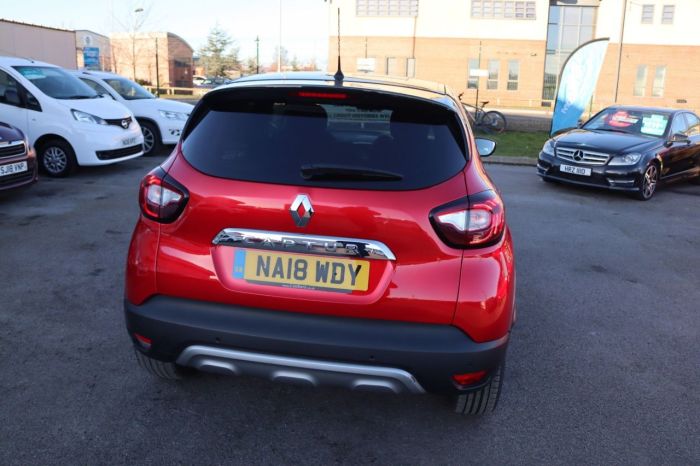 Renault Captur 1.5 DYNAMIQUE S NAV DCI 5d 110 BHP Hatchback Diesel RED/BLACK