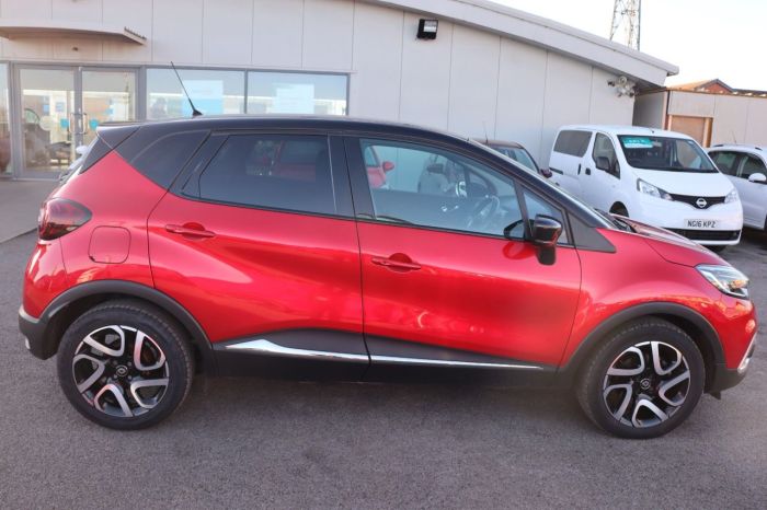 Renault Captur 1.5 DYNAMIQUE S NAV DCI 5d 110 BHP Hatchback Diesel RED/BLACK