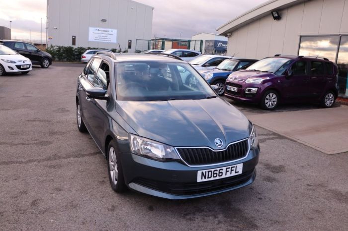 Skoda Fabia 1.2 SE TSI 5d 89 BHP Estate Petrol GREY