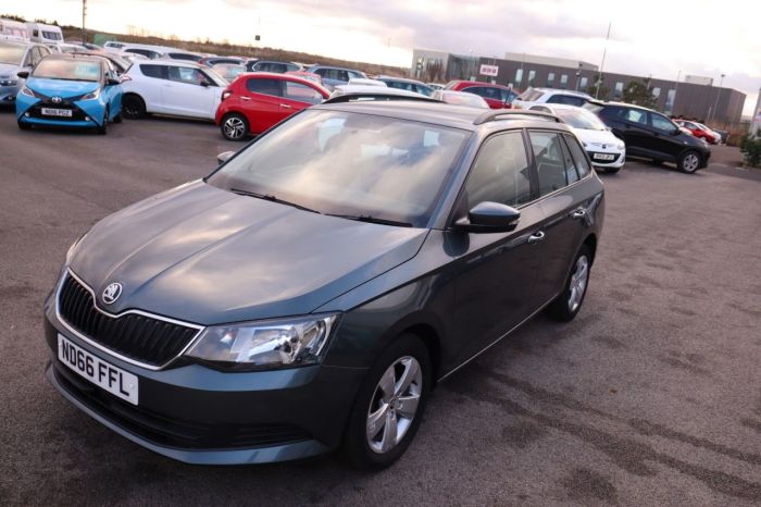 Skoda Fabia 1.2 SE TSI 5d 89 BHP Estate Petrol GREY