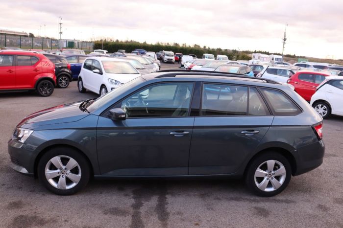 Skoda Fabia 1.2 SE TSI 5d 89 BHP Estate Petrol GREY