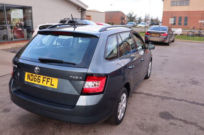 Skoda Fabia 1.2 SE TSI 5d 89 BHP Estate Petrol GREY