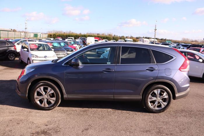 Honda CR-V 2.0 I-VTEC SR 5d 153 BHP SUV Petrol BLUE