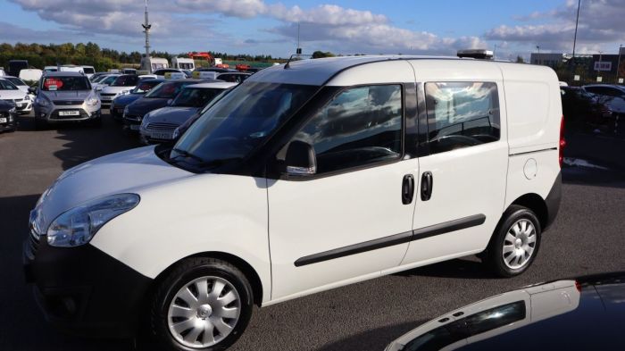 Vauxhall Combo 1.2 L1H1 2300 CDTI ECOFLEX S/S 95 BHP PANEL VAN Diesel WHITE