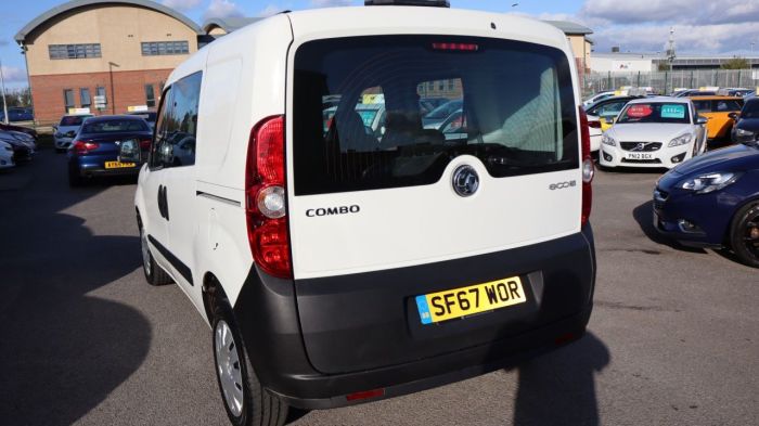 Vauxhall Combo 1.2 L1H1 2300 CDTI ECOFLEX S/S 95 BHP PANEL VAN Diesel WHITE