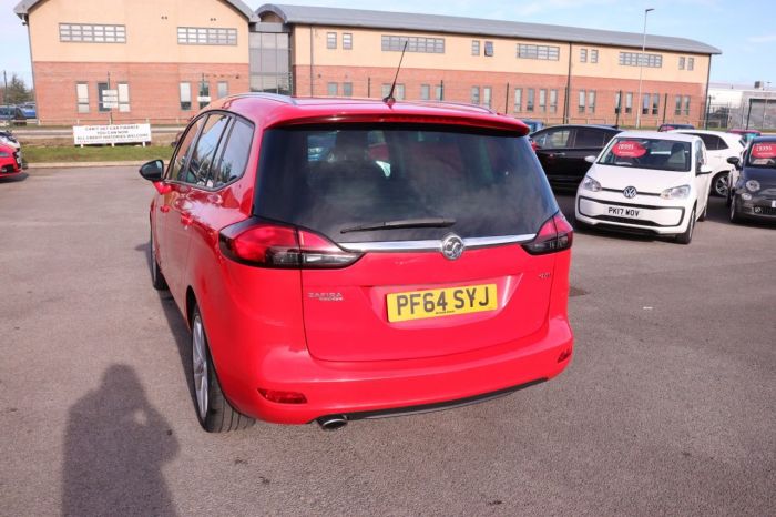 Vauxhall Zafira 2.0 SRI CDTI 5d 162 BHP MPV Diesel RED