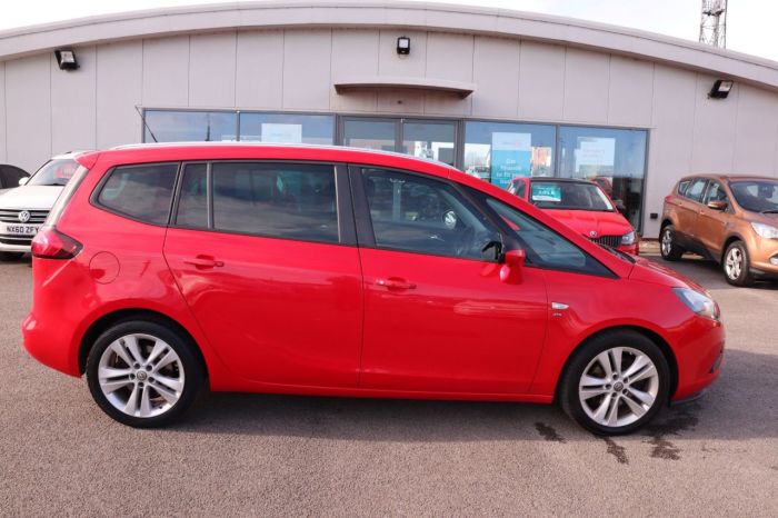 Vauxhall Zafira 2.0 SRI CDTI 5d 162 BHP MPV Diesel RED