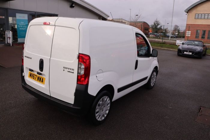 Peugeot Bipper 1.2 HDI PROFESSIONAL 79 BHP PANEL VAN Diesel WHITE