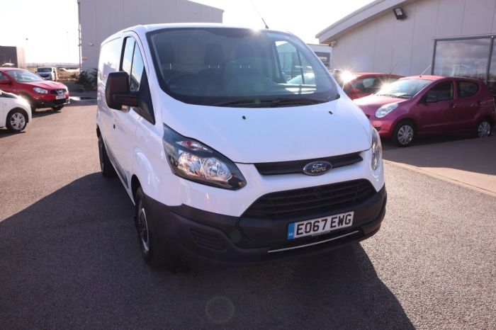 Ford Transit Custom 2.0 270 LR P/V 104 BHP PANEL VAN Diesel WHITE