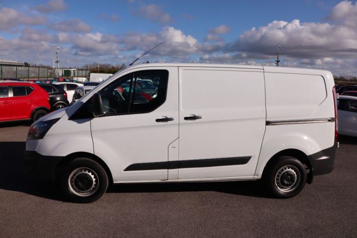 Ford Transit Custom 2.0 270 LR P/V 104 BHP PANEL VAN Diesel WHITE