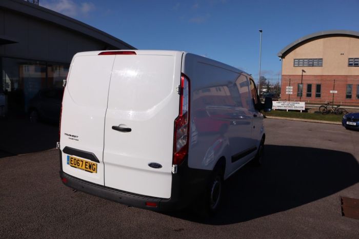 Ford Transit Custom 2.0 270 LR P/V 104 BHP PANEL VAN Diesel WHITE