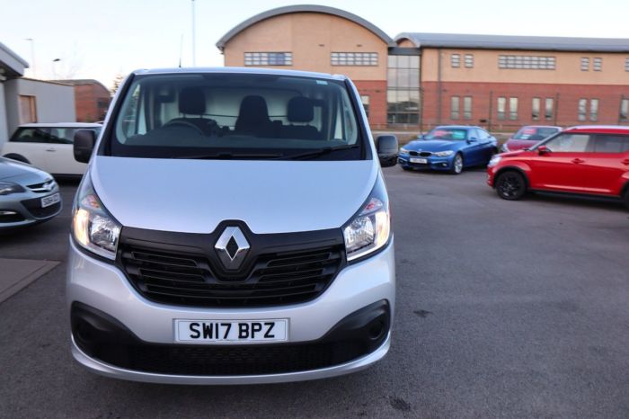 Renault Trafic 1.6 SL27 BUSINESS PLUS DCI 120 BHP PANEL VAN Diesel SILVER