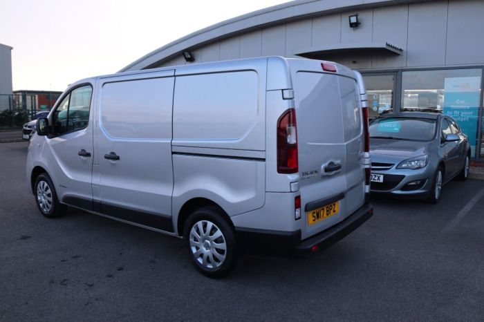 Renault Trafic 1.6 SL27 BUSINESS PLUS DCI 120 BHP PANEL VAN Diesel SILVER