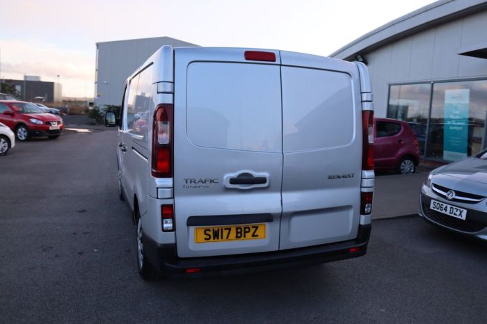 Renault Trafic 1.6 SL27 BUSINESS PLUS DCI 120 BHP PANEL VAN Diesel SILVER