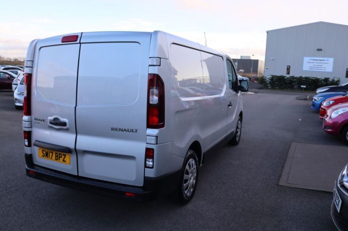 Renault Trafic 1.6 SL27 BUSINESS PLUS DCI 120 BHP PANEL VAN Diesel SILVER