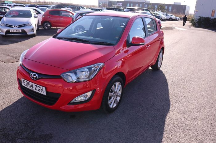 Hyundai i20 1.2 ACTIVE 5d 84 BHP Hatchback Petrol RED