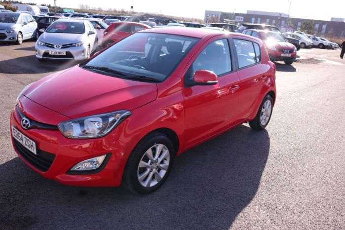 Hyundai i20 1.2 ACTIVE 5d 84 BHP Hatchback Petrol RED