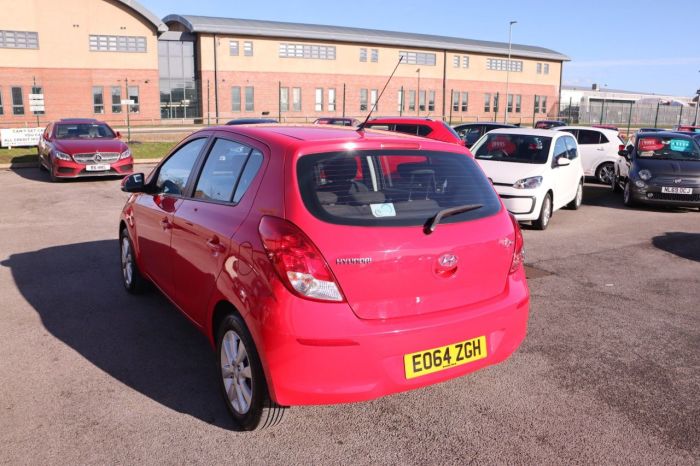 Hyundai i20 1.2 ACTIVE 5d 84 BHP Hatchback Petrol RED