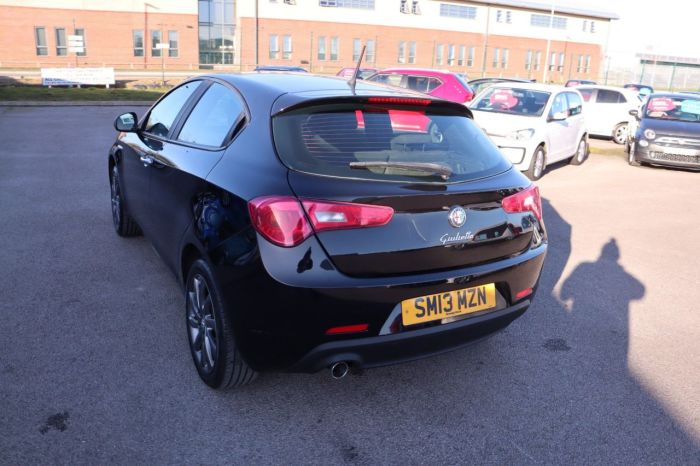 Alfa Romeo Giulietta 1.4 TB COLLEZIONE SPECIAL EDITION 5d 120 BHP Hatchback Petrol BLACK/GREY