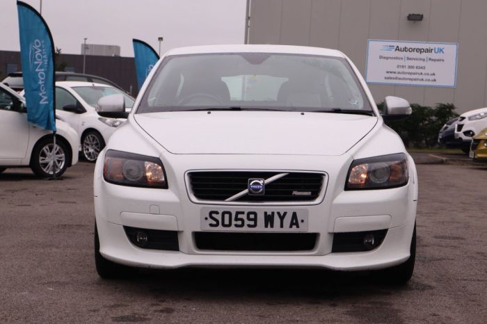 Volvo C30 1.6 R-DESIGN 3d 100 BHP Hatchback Petrol WHITE