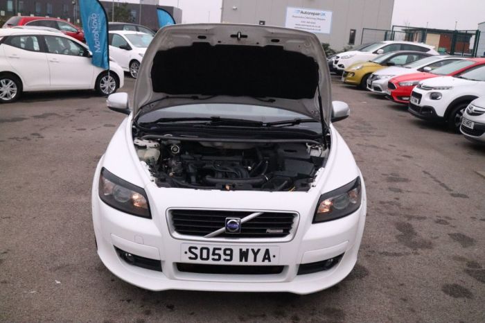 Volvo C30 1.6 R-DESIGN 3d 100 BHP Hatchback Petrol WHITE