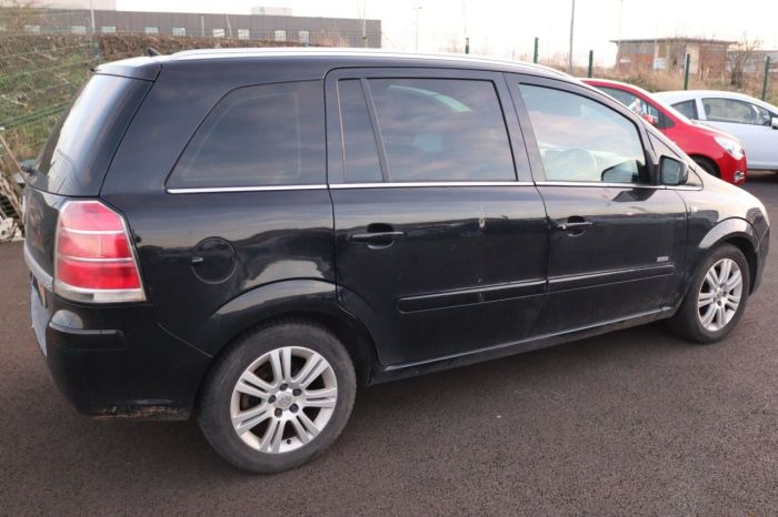 Vauxhall Zafira 1.6 DESIGN 5d 113 BHP MPV Petrol BLACK