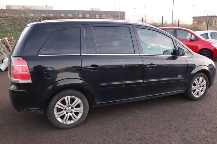 Vauxhall Zafira 1.6 DESIGN 5d 113 BHP MPV Petrol BLACK