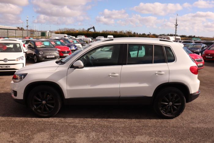 Volkswagen Tiguan 2.0 MATCH TDI BLUEMOTION TECHNOLOGY 4MOTION 5d 139 BHP All Terrain Diesel WHITE