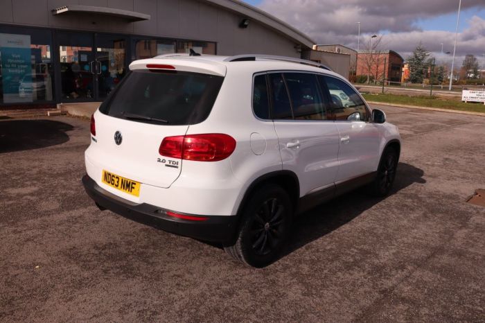 Volkswagen Tiguan 2.0 MATCH TDI BLUEMOTION TECHNOLOGY 4MOTION 5d 139 BHP All Terrain Diesel WHITE