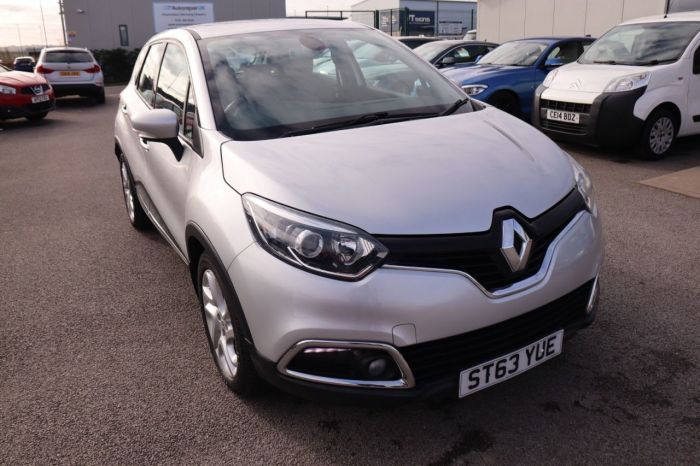 Renault Captur 1.5 DYNAMIQUE MEDIANAV ENERGY DCI S/S 5d 90 BHP Hatchback Diesel SILVER