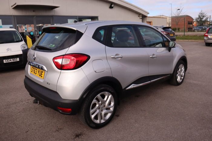 Renault Captur 1.5 DYNAMIQUE MEDIANAV ENERGY DCI S/S 5d 90 BHP Hatchback Diesel SILVER