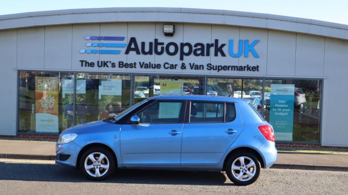 Skoda Fabia 1.2 SE 12V 5d 68 BHP Hatchback Petrol BLUE