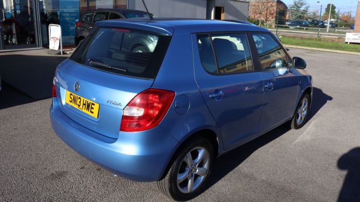 Skoda Fabia 1.2 SE 12V 5d 68 BHP Hatchback Petrol BLUE