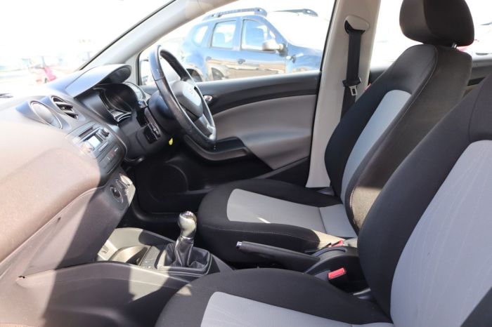 SEAT Ibiza 1.6 CR TDI SE 5d 104 BHP Estate Diesel SILVER