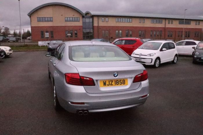 BMW 5 Series 2.0 520D LUXURY 4d 181 BHP Saloon Diesel SILVER