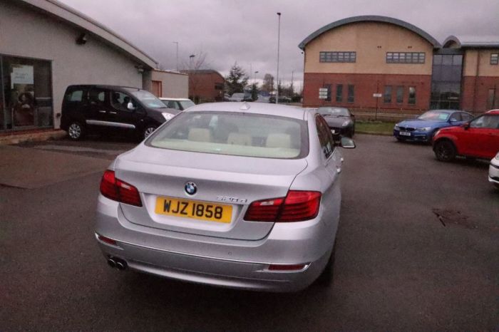 BMW 5 Series 2.0 520D LUXURY 4d 181 BHP Saloon Diesel SILVER