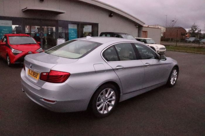 BMW 5 Series 2.0 520D LUXURY 4d 181 BHP Saloon Diesel SILVER