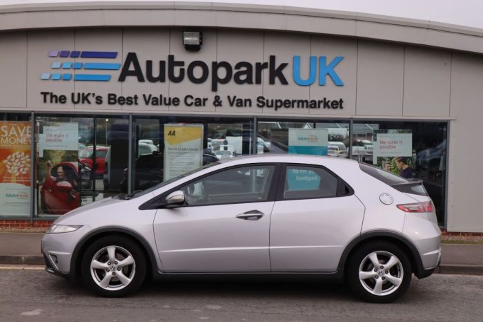 Honda Civic 1.8 I-VTEC SE 5d 138 BHP Hatchback Petrol SILVER