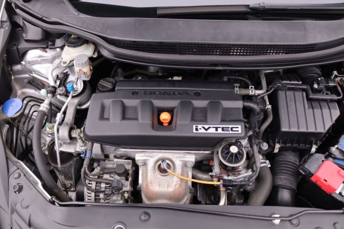 Honda Civic 1.8 I-VTEC SE 5d 138 BHP Hatchback Petrol SILVER